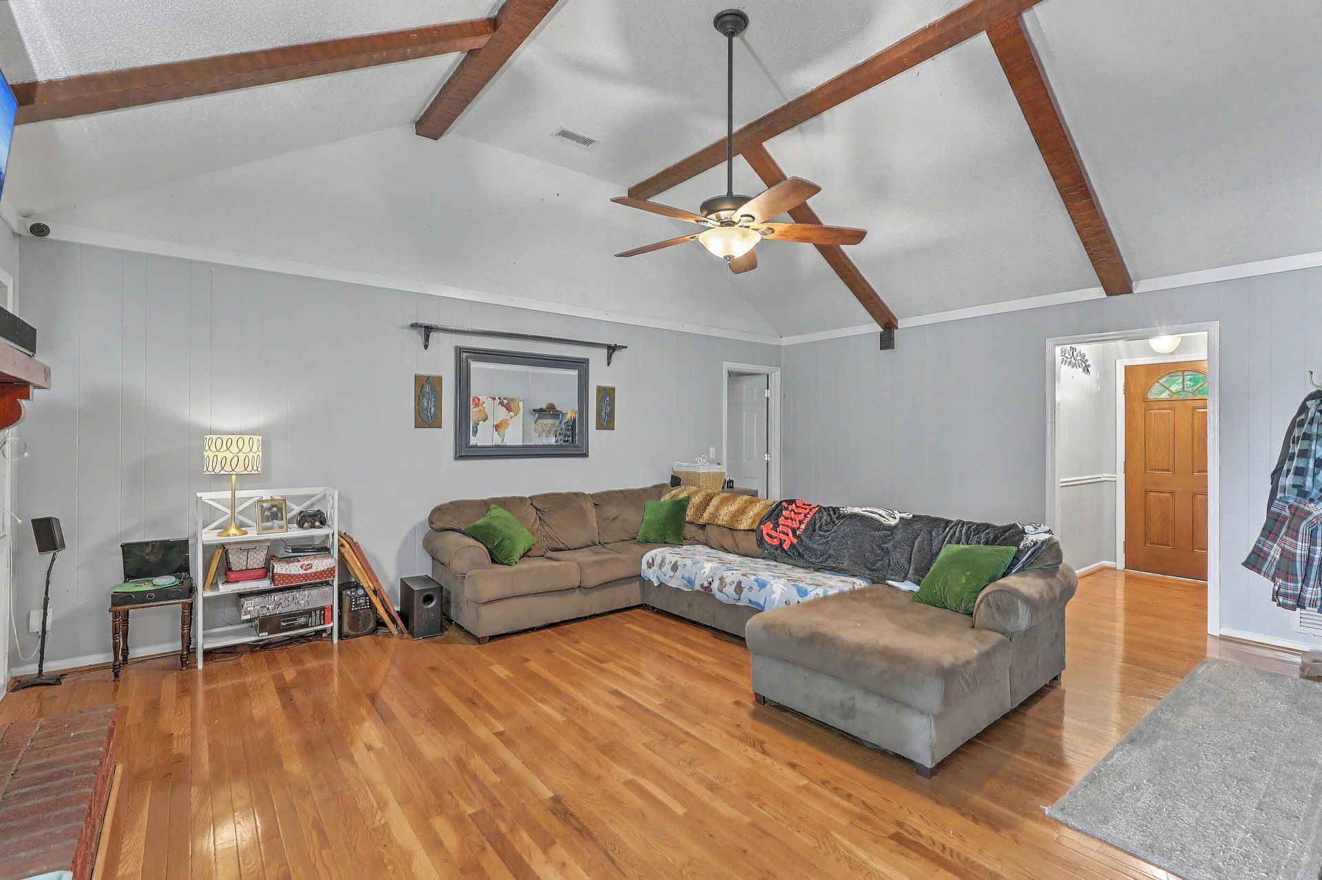 413 Summercourt Drive Photo 6