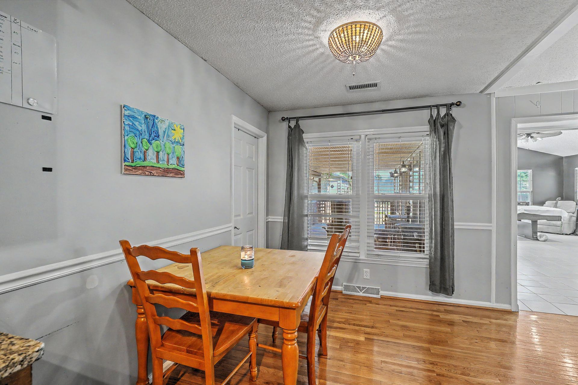 413 Summercourt Drive Photo 9