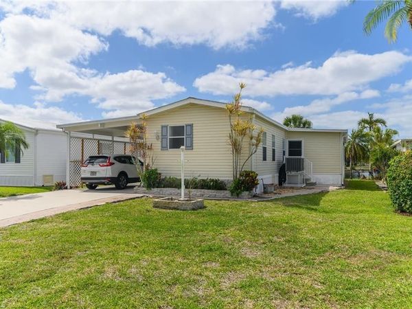 33 Monaco TER, NAPLES, FL 34112