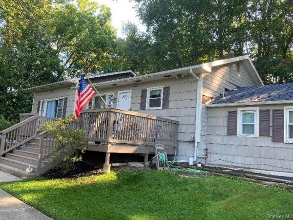 747 Bloomingburg Road , Bloomingburg, NY 12721