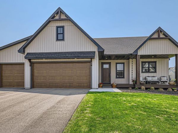 19795 Henning Avenue, Lakeville, MN 55044