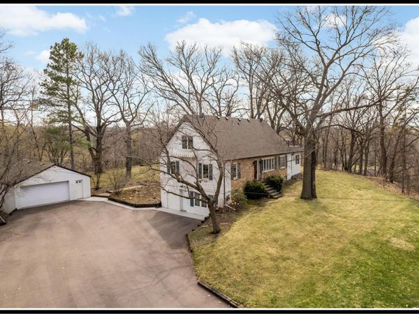 15125 Glen Oak Street, Minnetonka, MN 55345