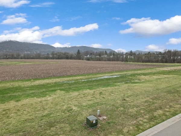 255 Pheasant Run , Rollingstone, MN 55959