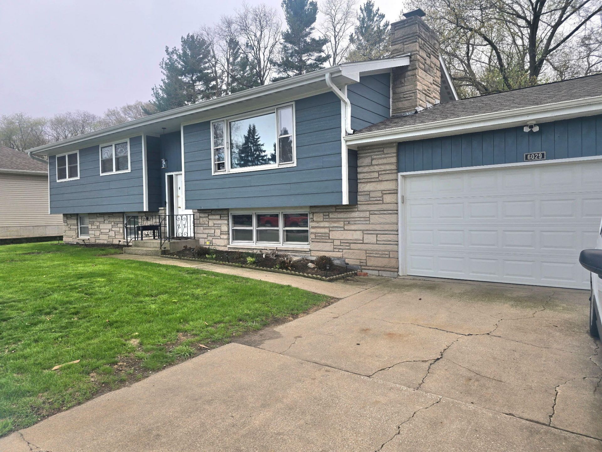 6029 Cardinal Avenue , Portage, IN 46368 Main Photo