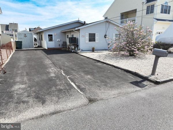 28 W HUDSON DRIVE, LITTLE EGG HARBOR TWP, NJ 08087