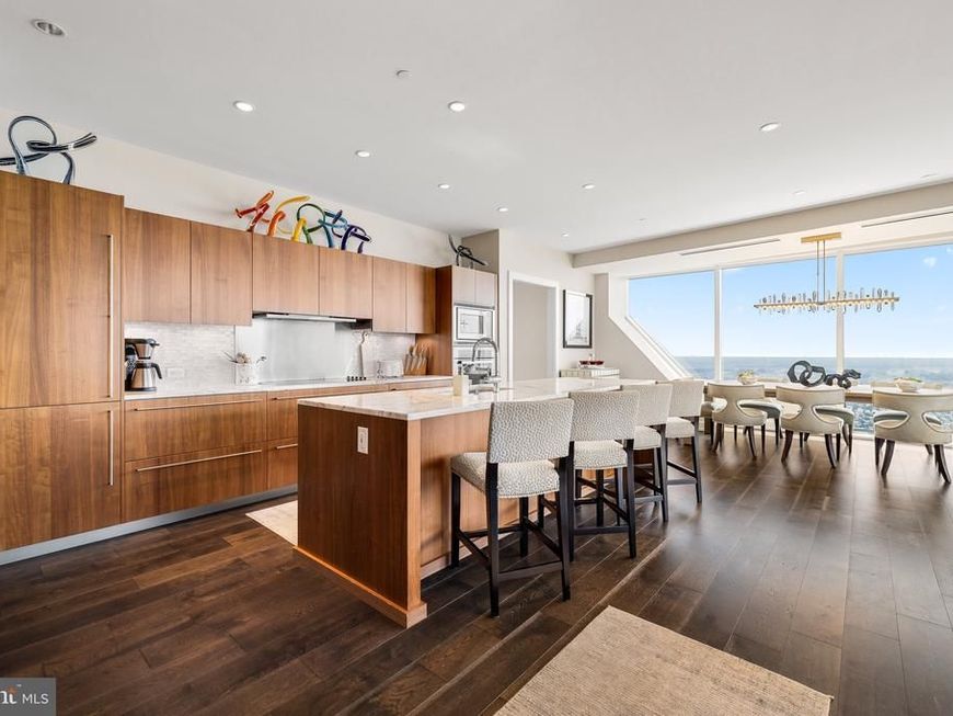 50 S 16th Street, Unit 5501, Philadelphia, PA 19102 Main Photo