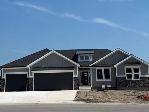 2351 Foxtail Drive, Kearney, MO 64060