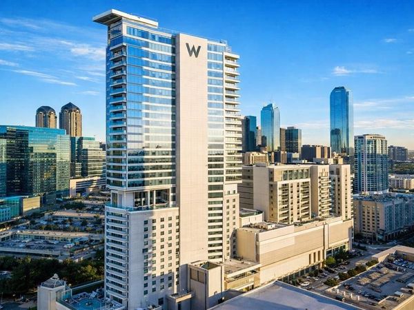 2408 Victory Park Lane, Unit 1233, Dallas, TX 75219