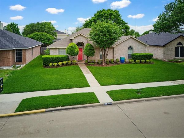 464 Maplegrove Road , Cedar Hill, TX 75104