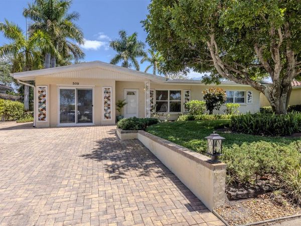 509 HARBOR DRIVE S, VENICE, FL 34285