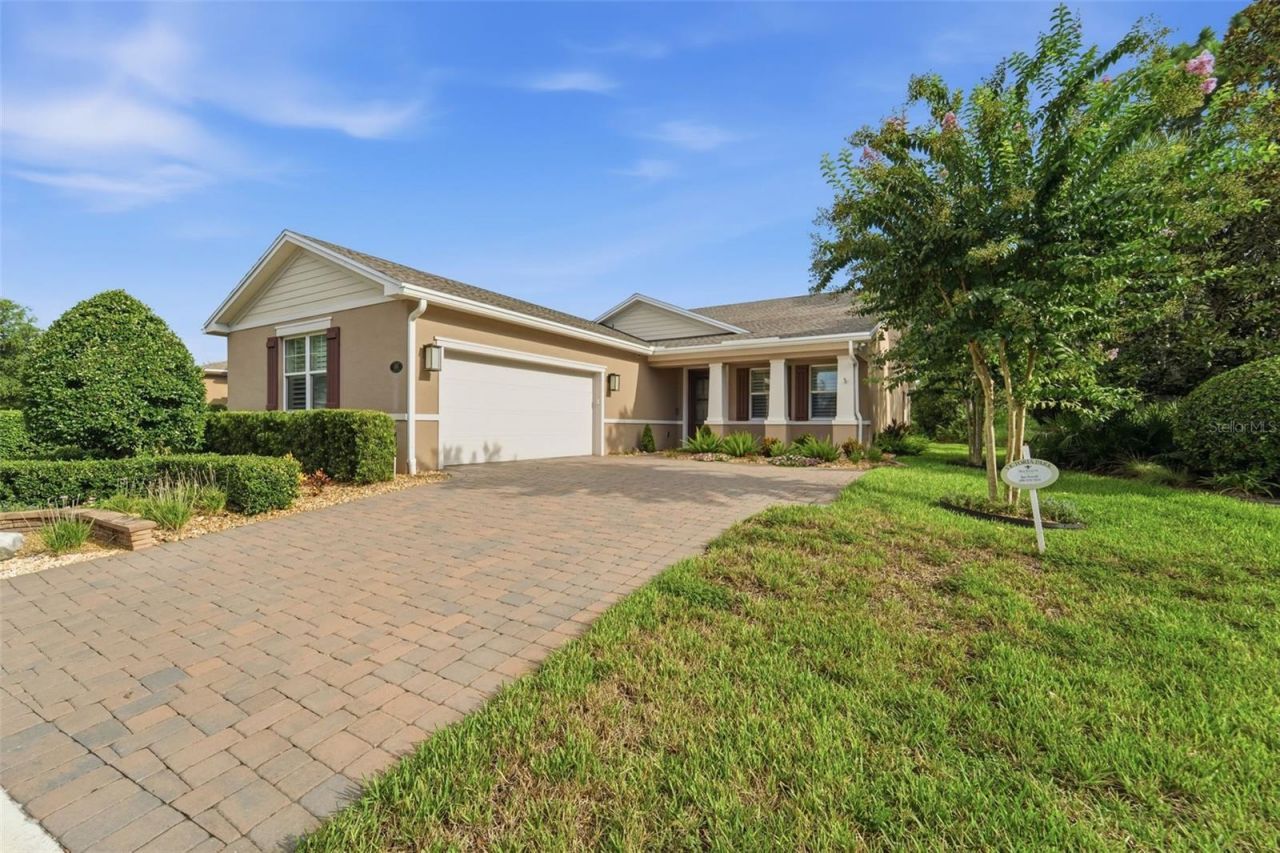 103 Old Moss Circle, Deland, FL 32724 Main Photo