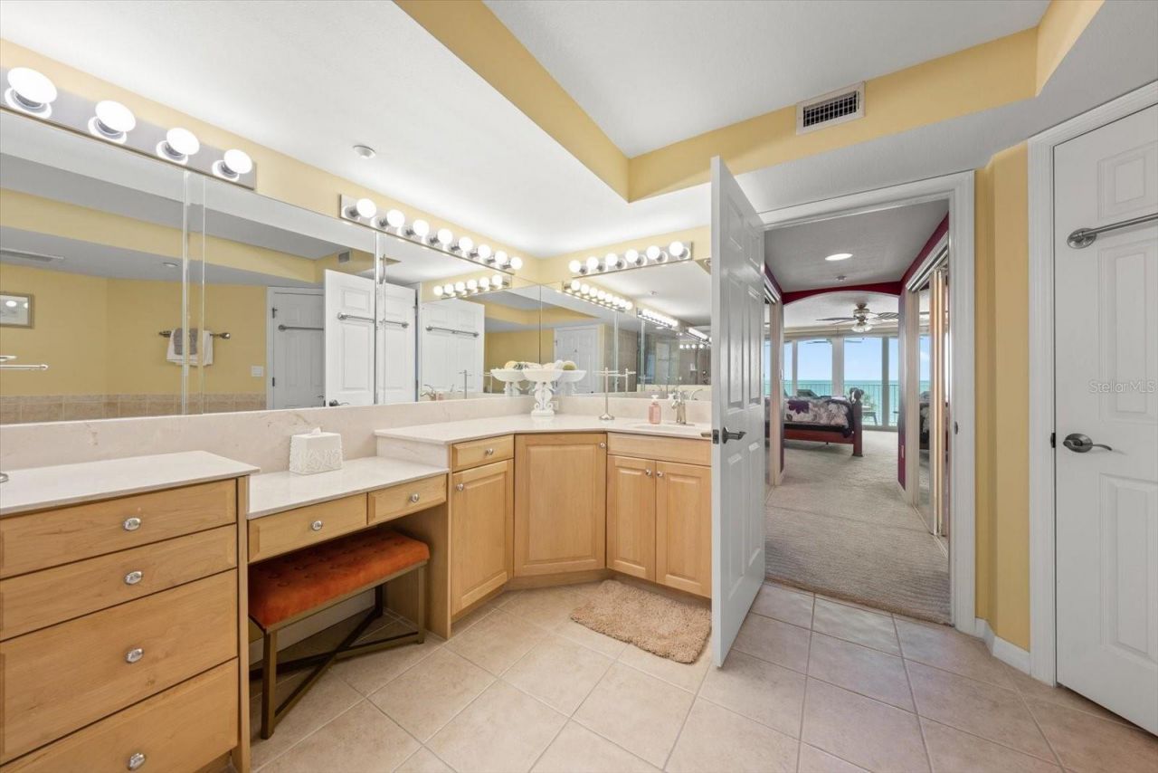 16326 Gulf Boulevard, Unit 206, Redington Beach, FL 33708 Photo