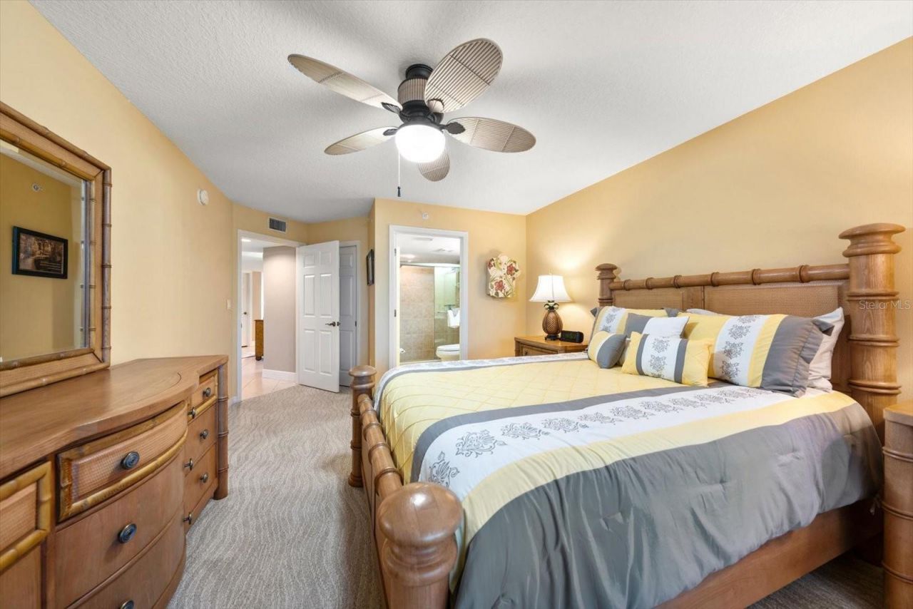 16326 Gulf Boulevard, Unit 206, Redington Beach, FL 33708 Photo