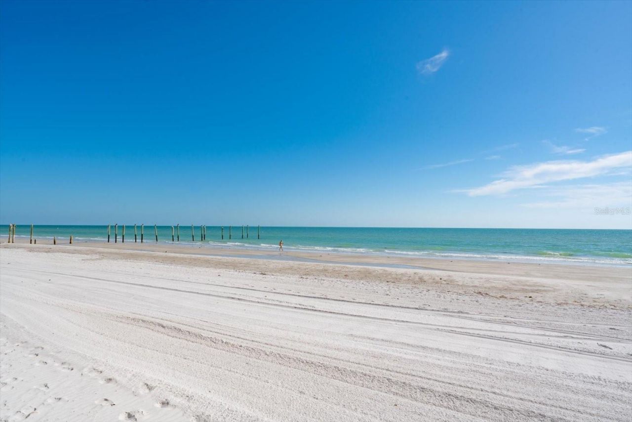 16326 Gulf Boulevard, Unit 206, Redington Beach, FL 33708 Photo