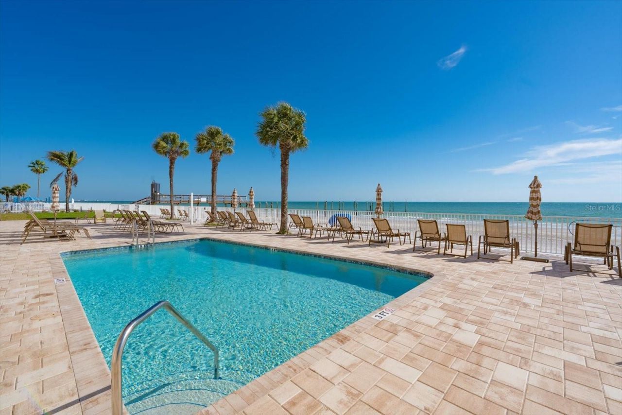 16326 Gulf Boulevard, Unit 206, Redington Beach, FL 33708 Photo