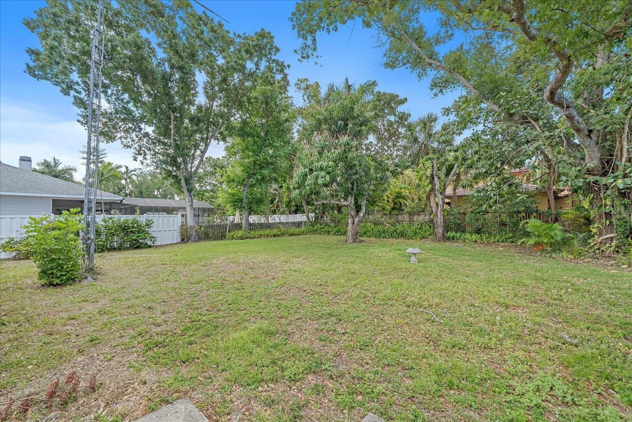 1702 Waldemere Street, Sarasota, FL 34239 Photo