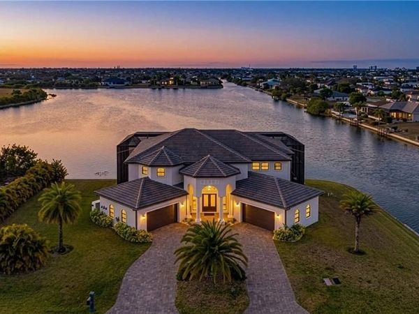 2003 NE 10TH PLACE , CAPE CORAL, FL 33909