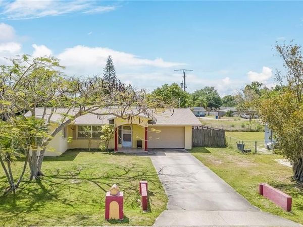 13249 5th ST , FORT MYERS, FL 33905