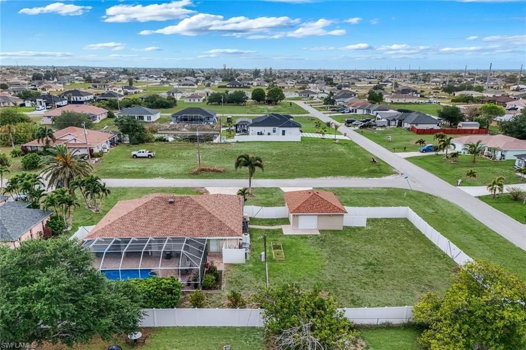 2217 NE 1st Pl, Cape Coral, FL 33909 Photo