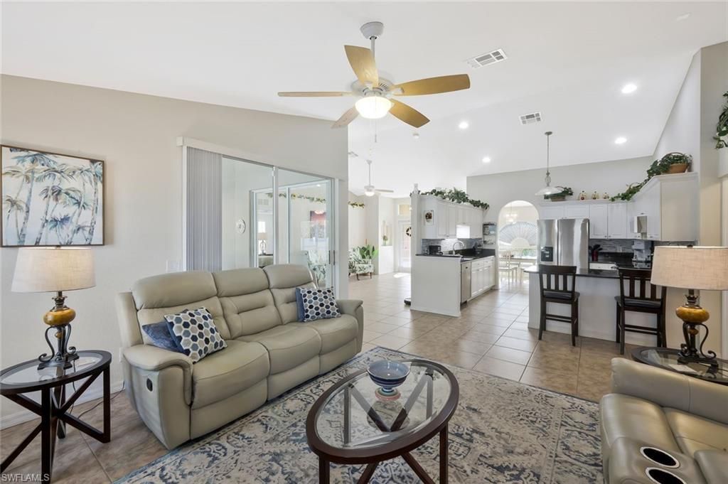 2217 NE 1st Pl, Cape Coral, FL 33909 Photo