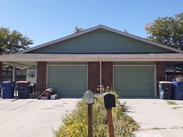 1013/1017 Lemhi Cir, Twin Falls, ID 83301
