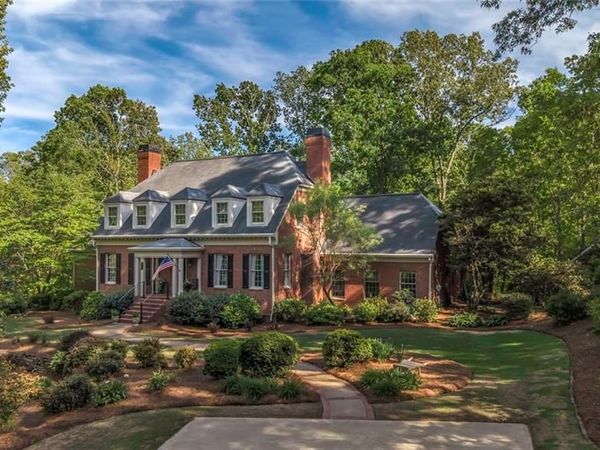 99 Oakland Court, Tallapoosa, GA 30176