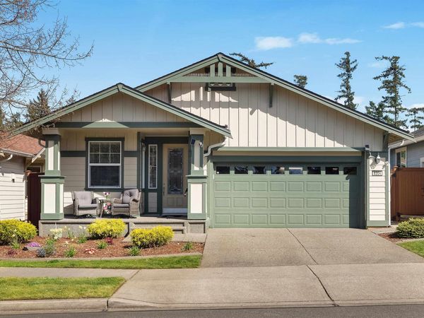 8304 Vashon NE Dr, Other, WA 98516