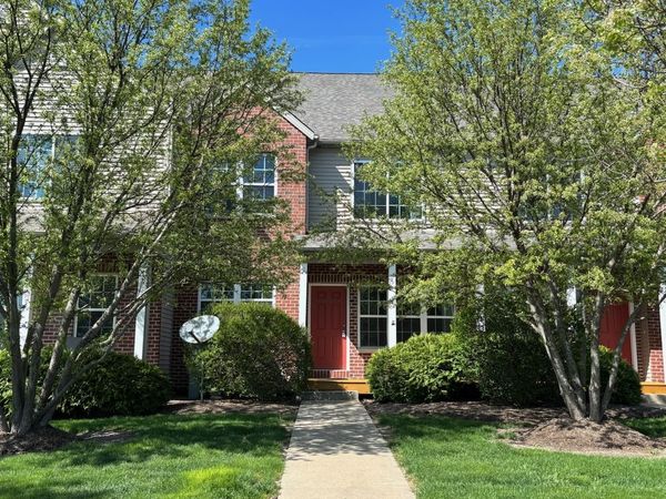 637 STONEGATE Drive , Unit CO, Sycamore, IL 60178