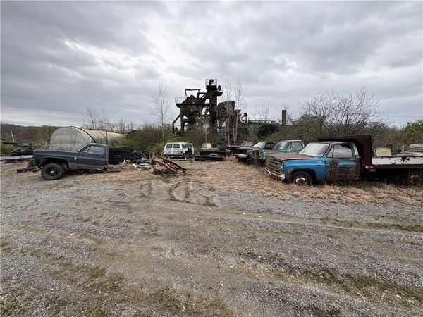 450 Larkeytown Road , Dubois, PA 15801