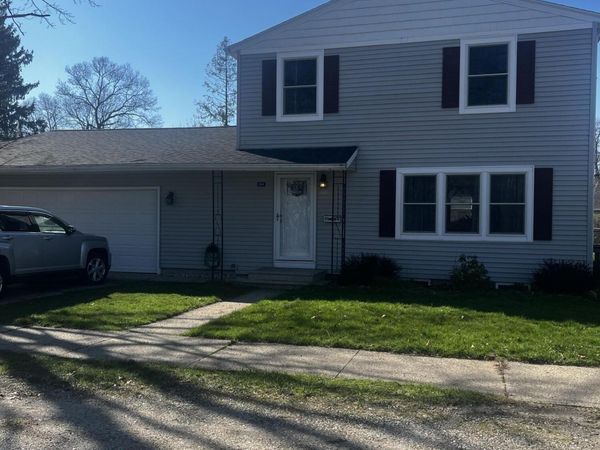 2110 Oak Avenue, North Muskegon, MI 49445