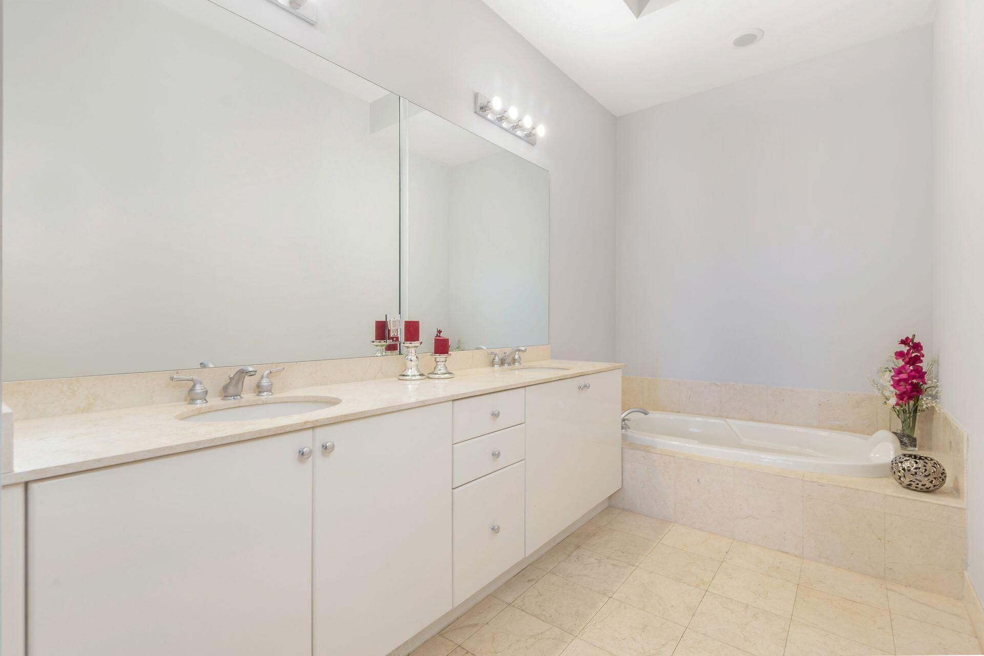 801 S Olive Avenue, Unit 414, West Palm Beach, FL 33401 Photo