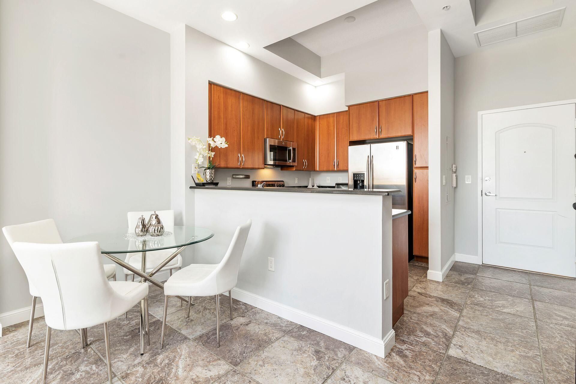 801 S Olive Avenue, Unit 414, West Palm Beach, FL 33401 Photo