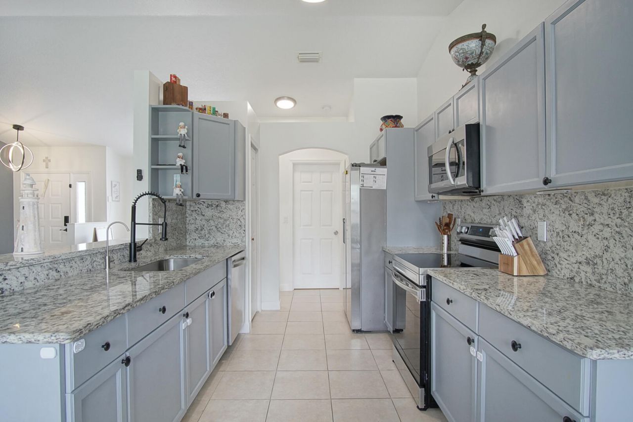 1330 SW Empire Street, Port Saint Lucie, FL 34983 Photo