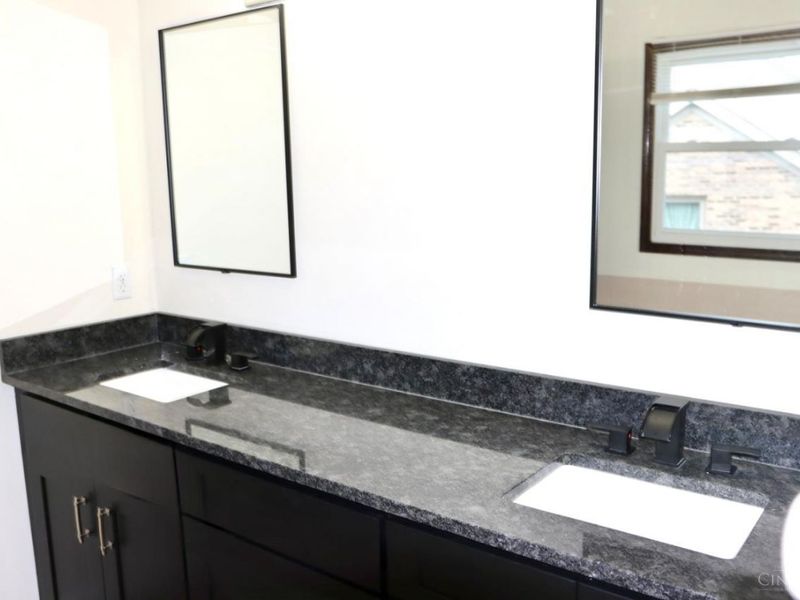 8748 Rupp Farm Drive, West Chester, OH 45069 Photo 12