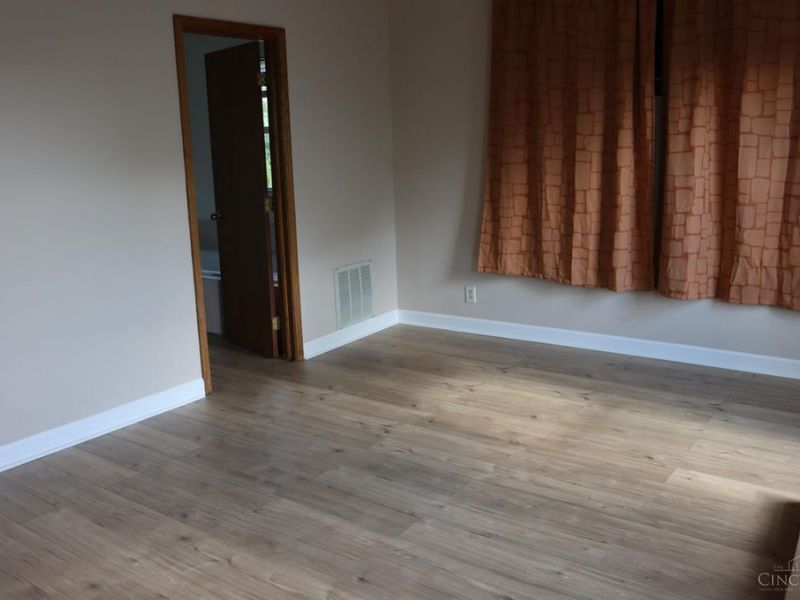 8748 Rupp Farm Drive, West Chester, OH 45069 Photo 13