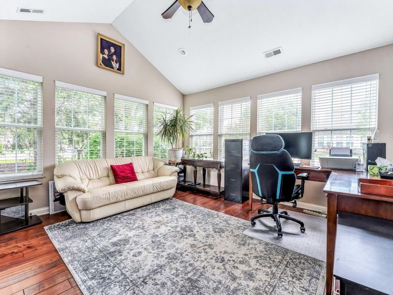5039 Calais Drive, Columbus, OH 43221 Photo 10