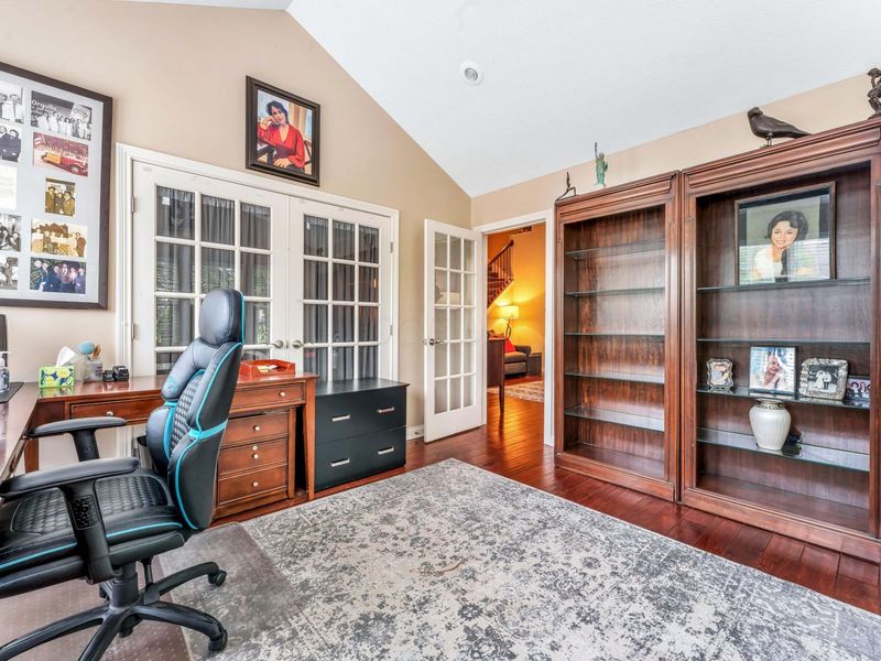 5039 Calais Drive, Columbus, OH 43221 Photo 11