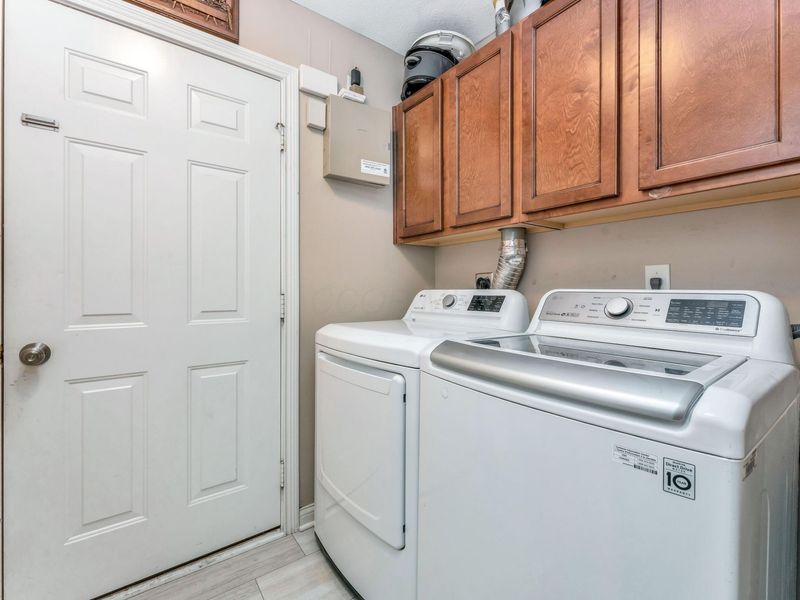 5039 Calais Drive, Columbus, OH 43221 Photo 17