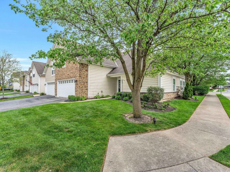 5039 Calais Drive, Columbus, OH 43221 Photo 3