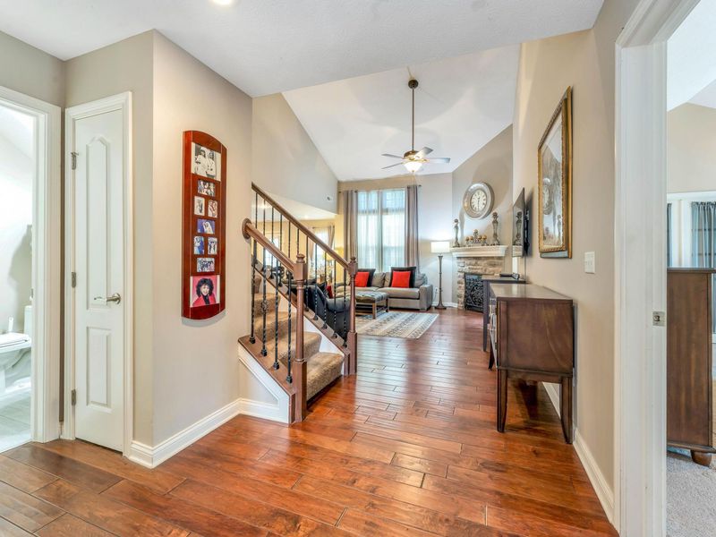5039 Calais Drive, Columbus, OH 43221 Photo 5