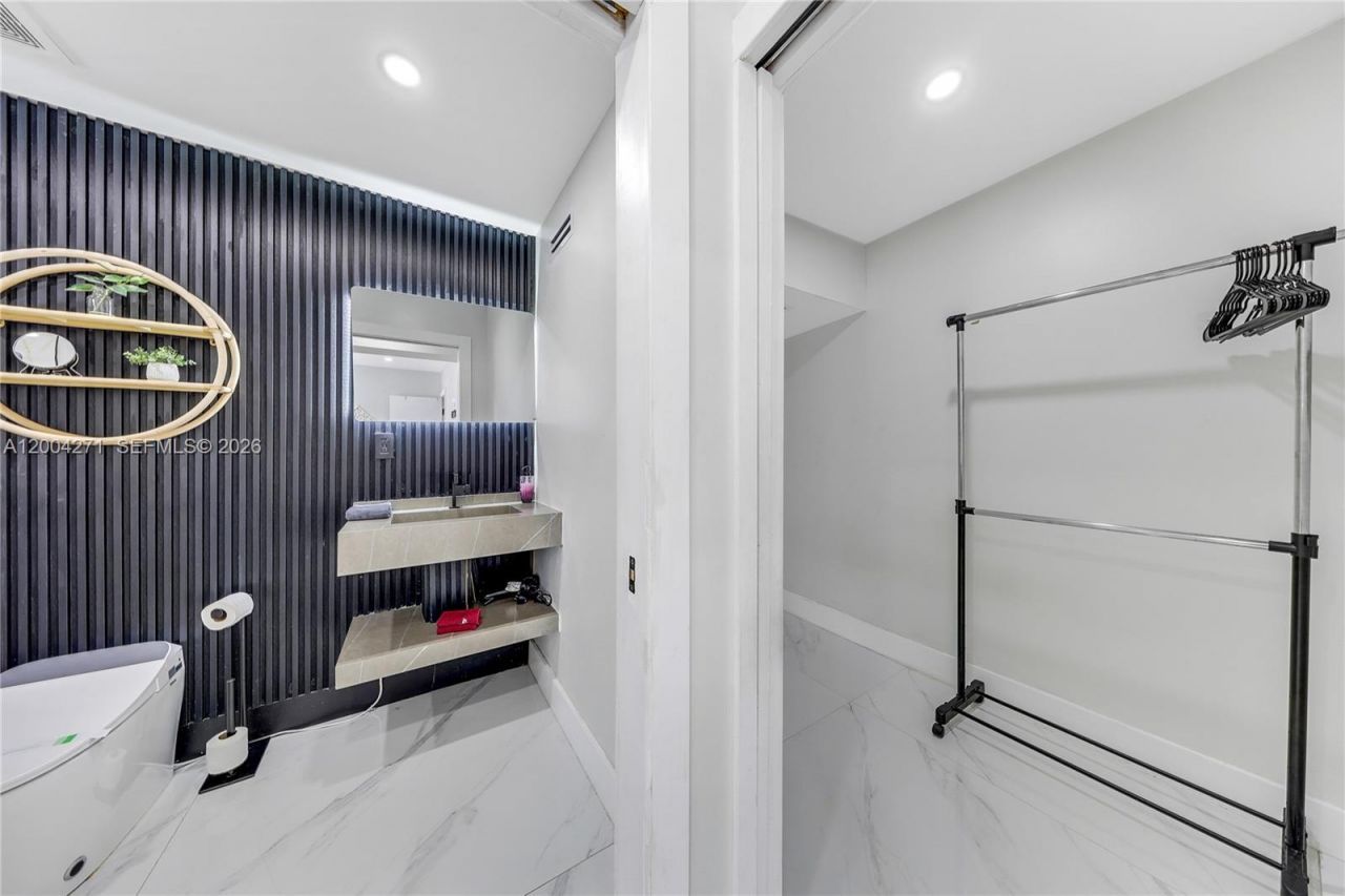 2612 SW 12th St , Miami, FL 33135 Photo