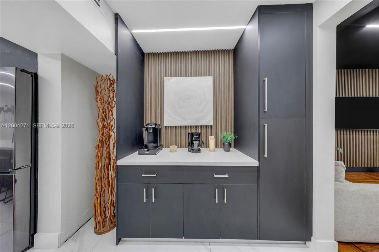 2612 SW 12th St , Miami, FL 33135 Photo