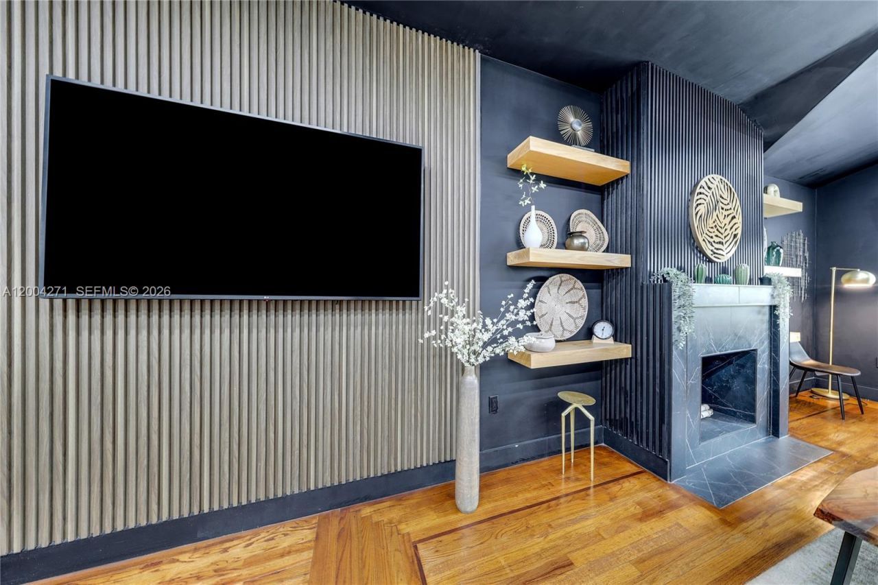 2612 SW 12th St , Miami, FL 33135 Photo