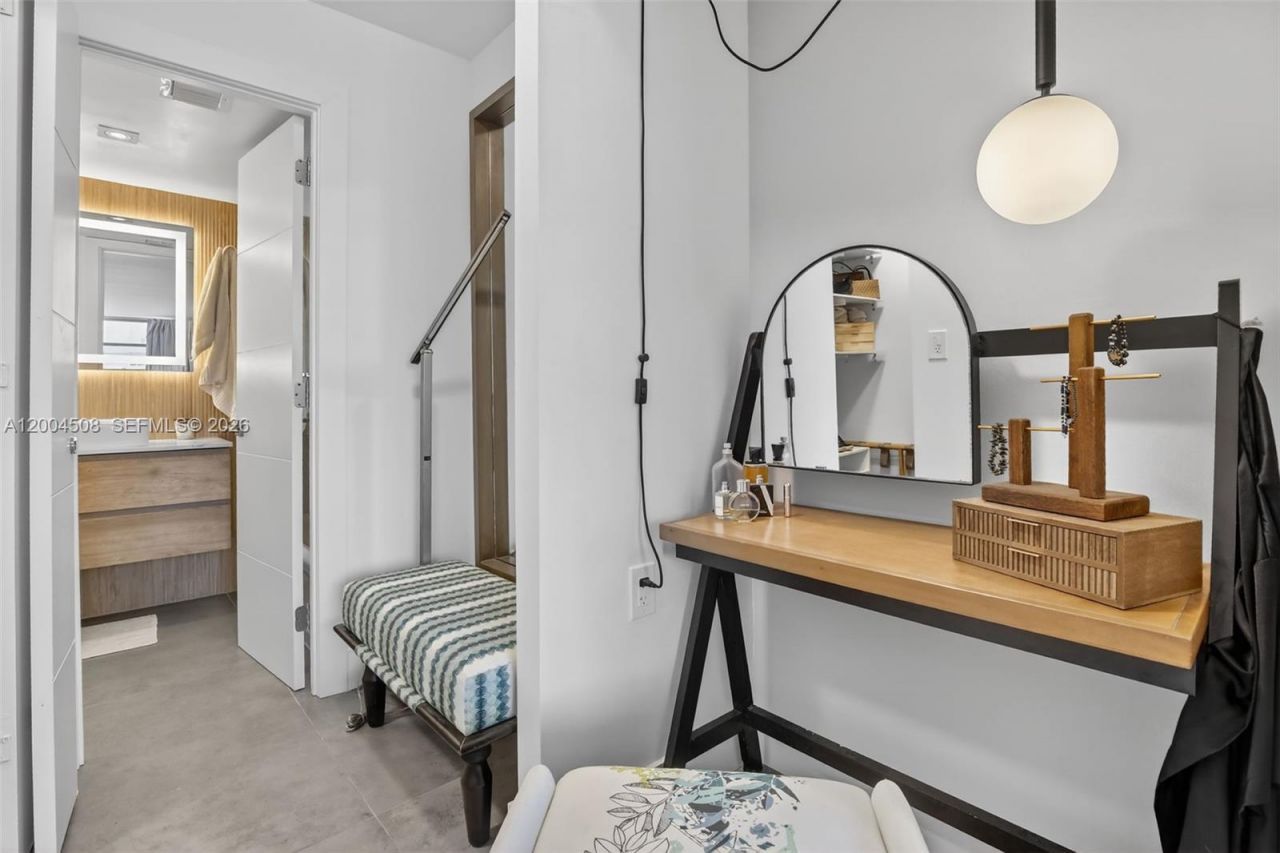 2780 NE 183rd St , Unit 1714, Aventura, FL 33160 Photo