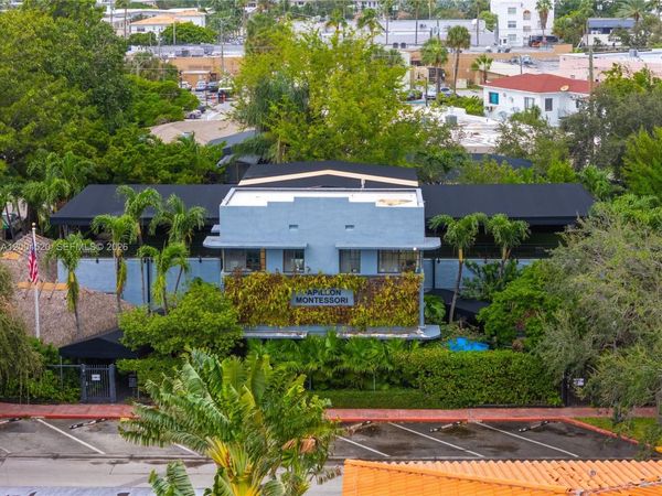 1021 Biarritz Dr, Miami Beach, FL 33141