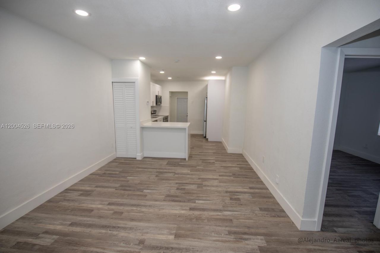 3045 SW 21st St, Miami, FL 33145 Photo