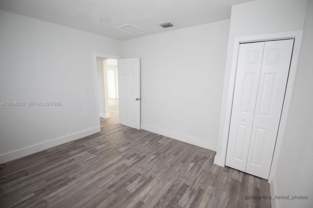 3045 SW 21st St, Miami, FL 33145 Photo