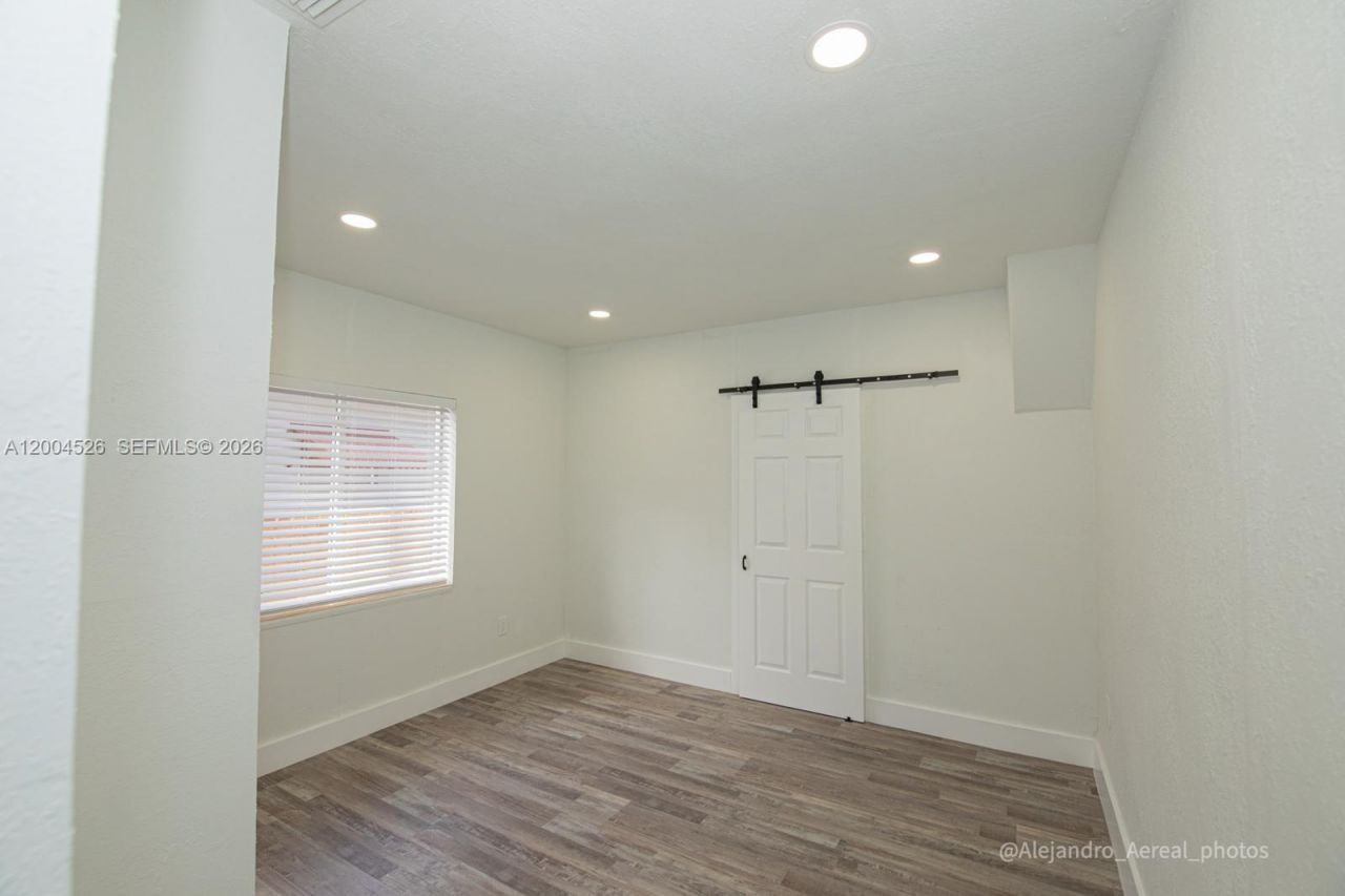 3045 SW 21st St, Miami, FL 33145 Photo