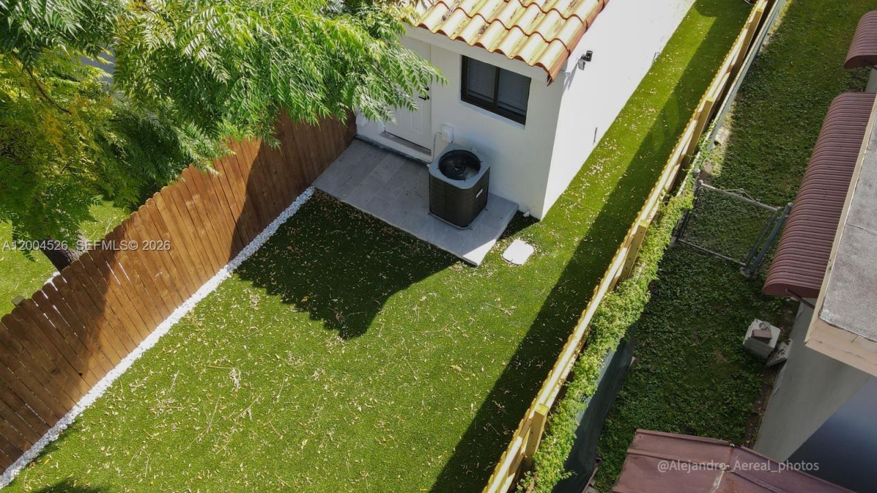 3045 SW 21st St, Miami, FL 33145 Photo