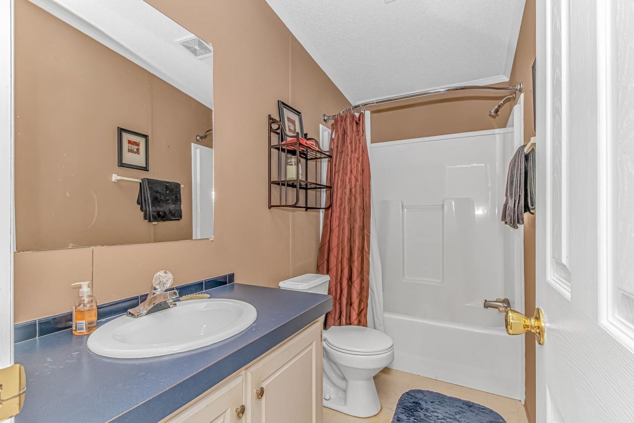4775 Riverside Dr. Photo 17